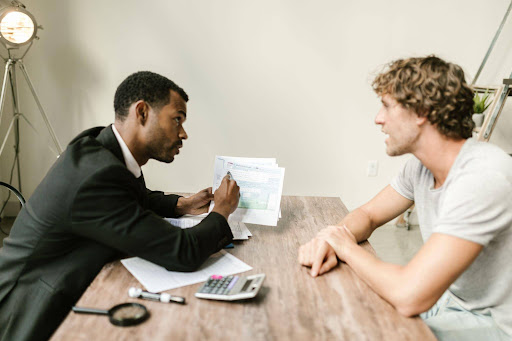 Copy Trading vs. Traditional Financial Advisors